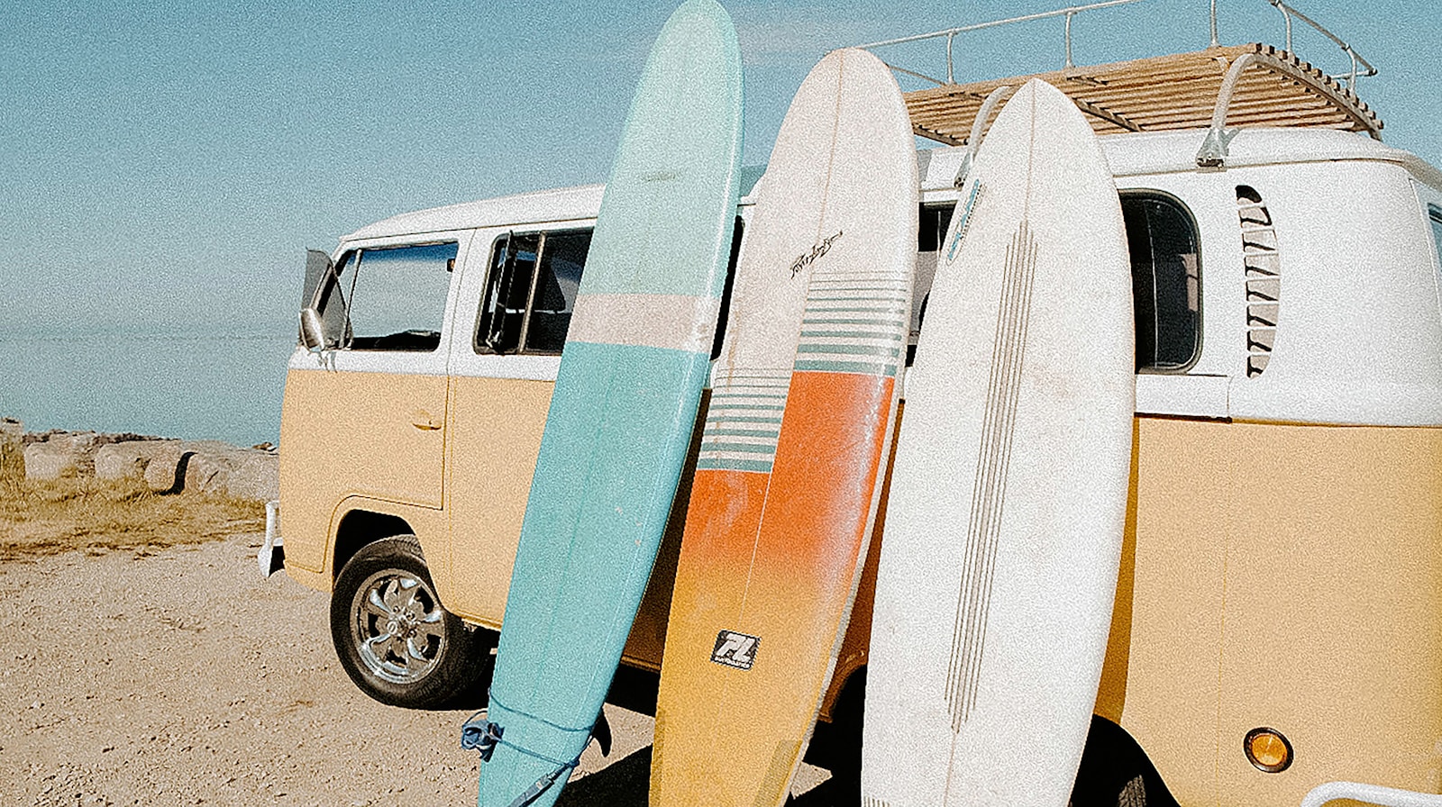 Welches Surfboard für Anfänger? Softtop, Mini-Malibu & Funboard