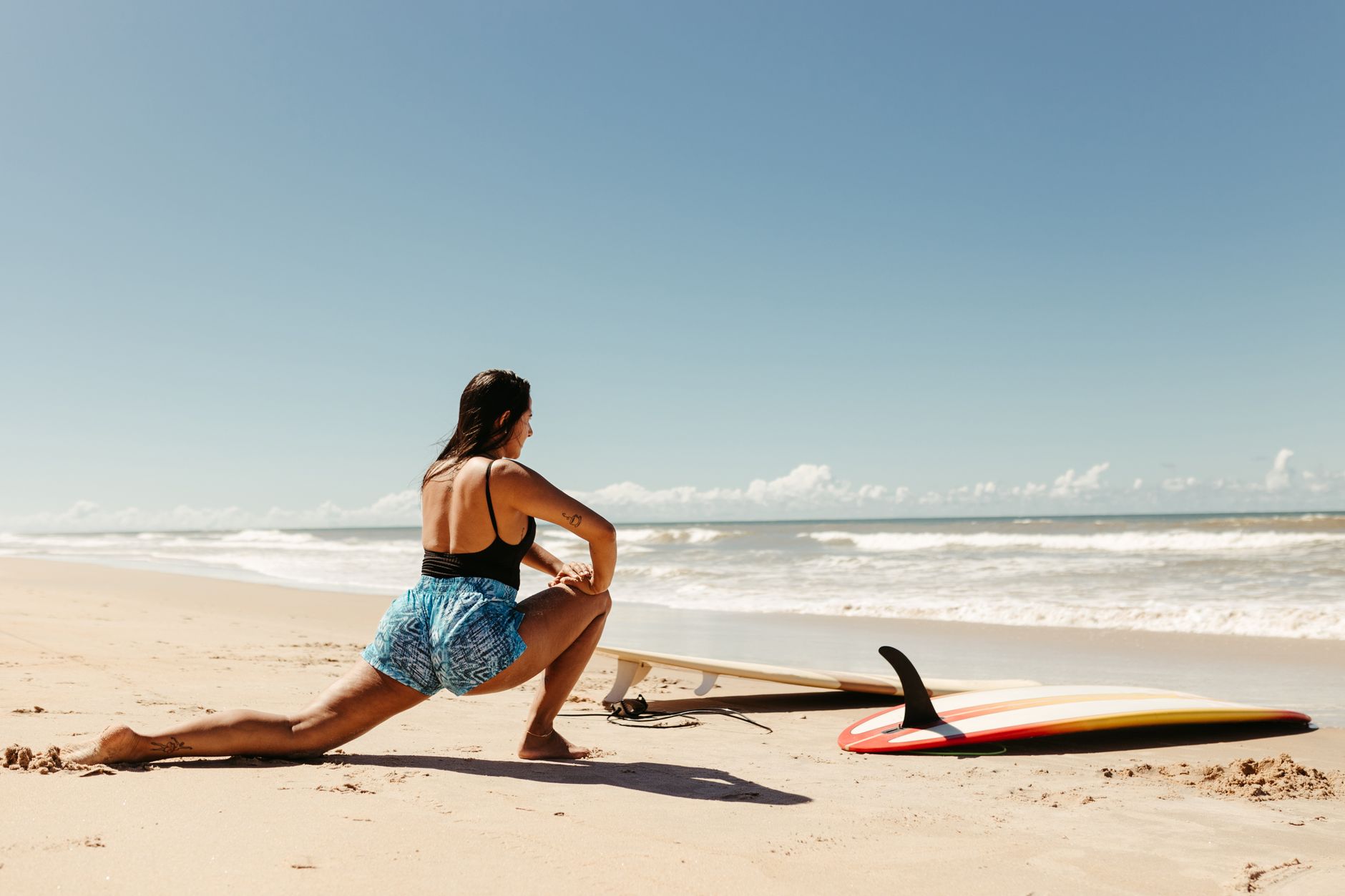Surf & Yoga: Die besten Kombi-Camps